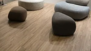 Kelebihan dan Kekurangan Lantai SPC yang Perlu Diketahui Sebelum Membeli