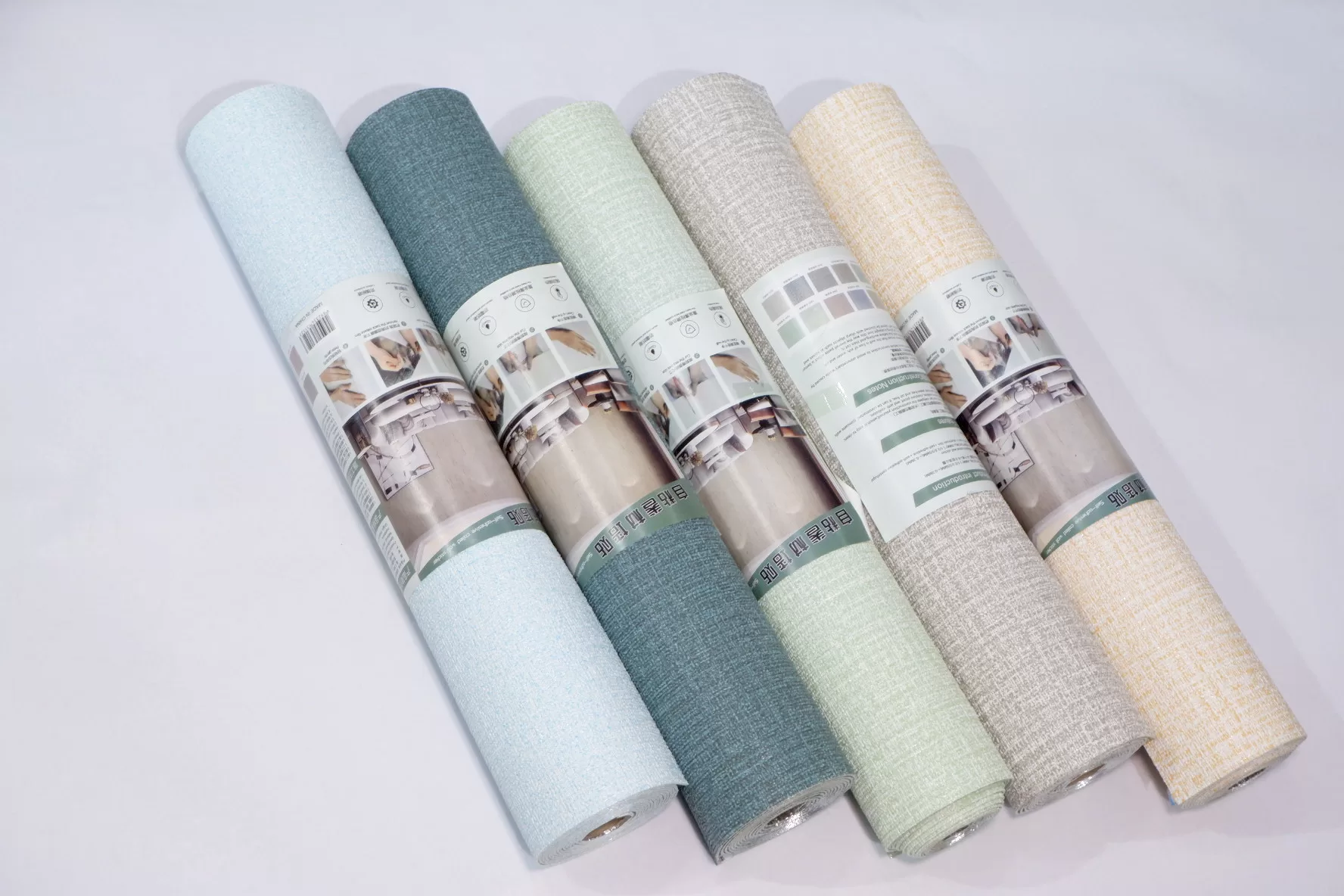 berapa roll wallpaper untuk 1 kamar