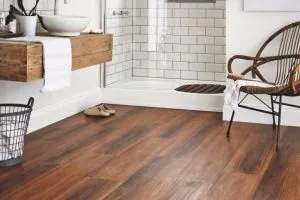 Kelebihan Lantai Vinyl Kayu untuk Rumah Modern