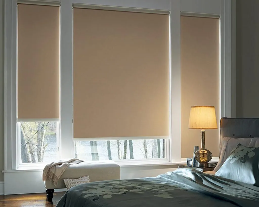 Sharp Point Roller Blind Blackout
