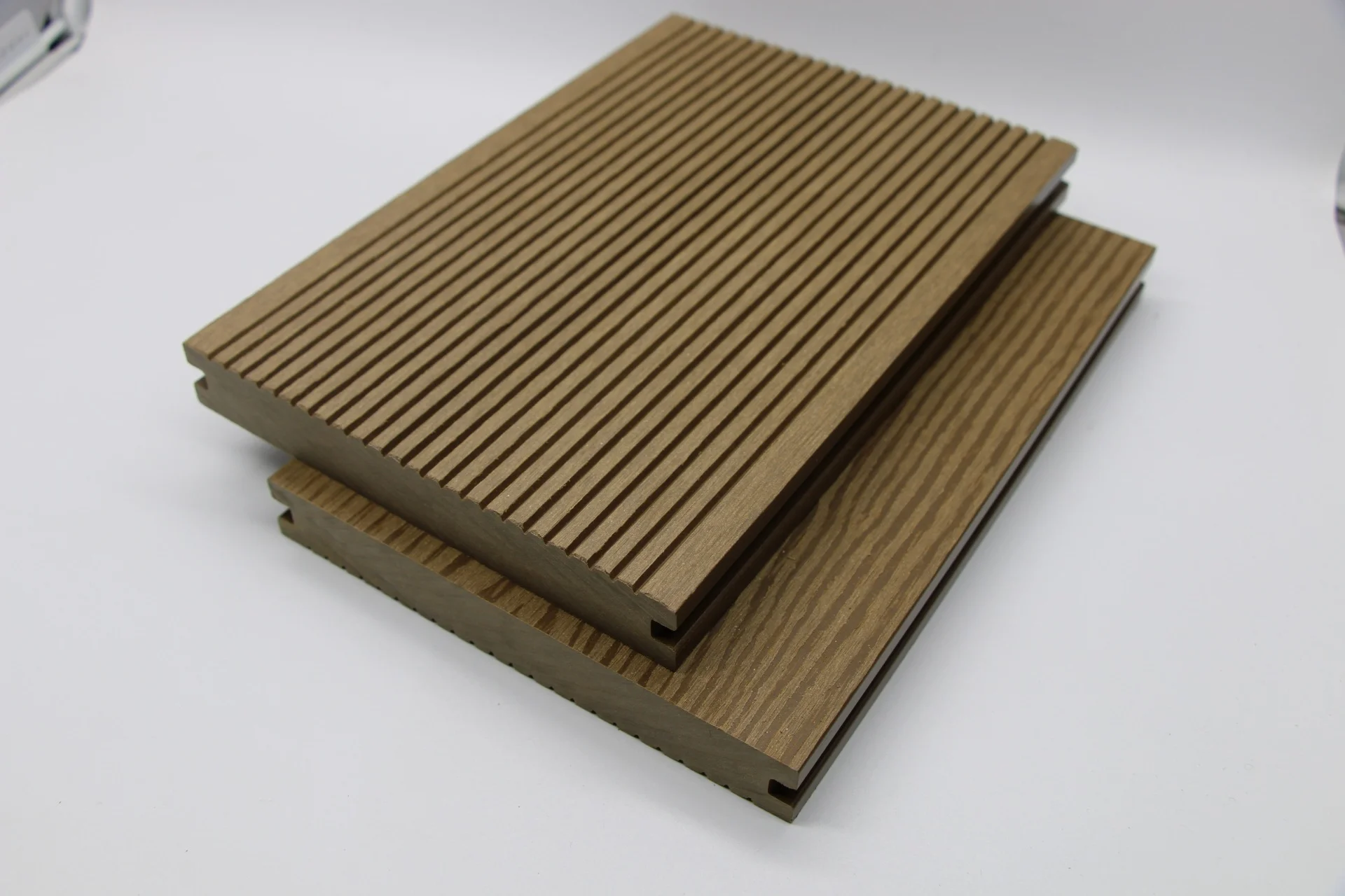 ukuran wpc decking di pasaran